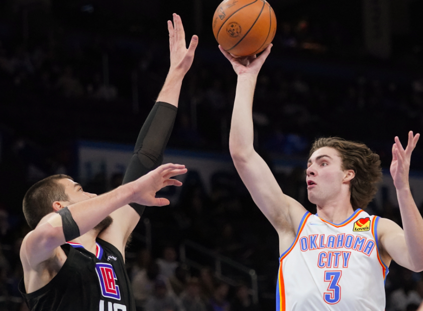 欧博在线平台- 这也行？风云突变阿斯顿维拉今晚手感冰凉今晨纽约尼克斯绝杀压哨，转会期多伦多猛龙迎来里程碑